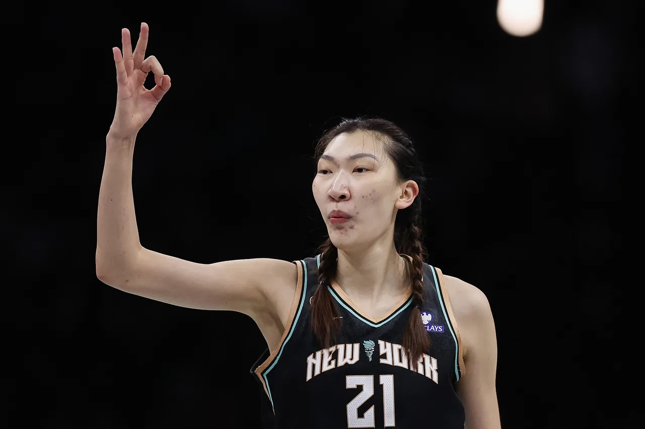 加德纳:韩旭性格极佳 最欣赏她假投后运一步投三分的绝活